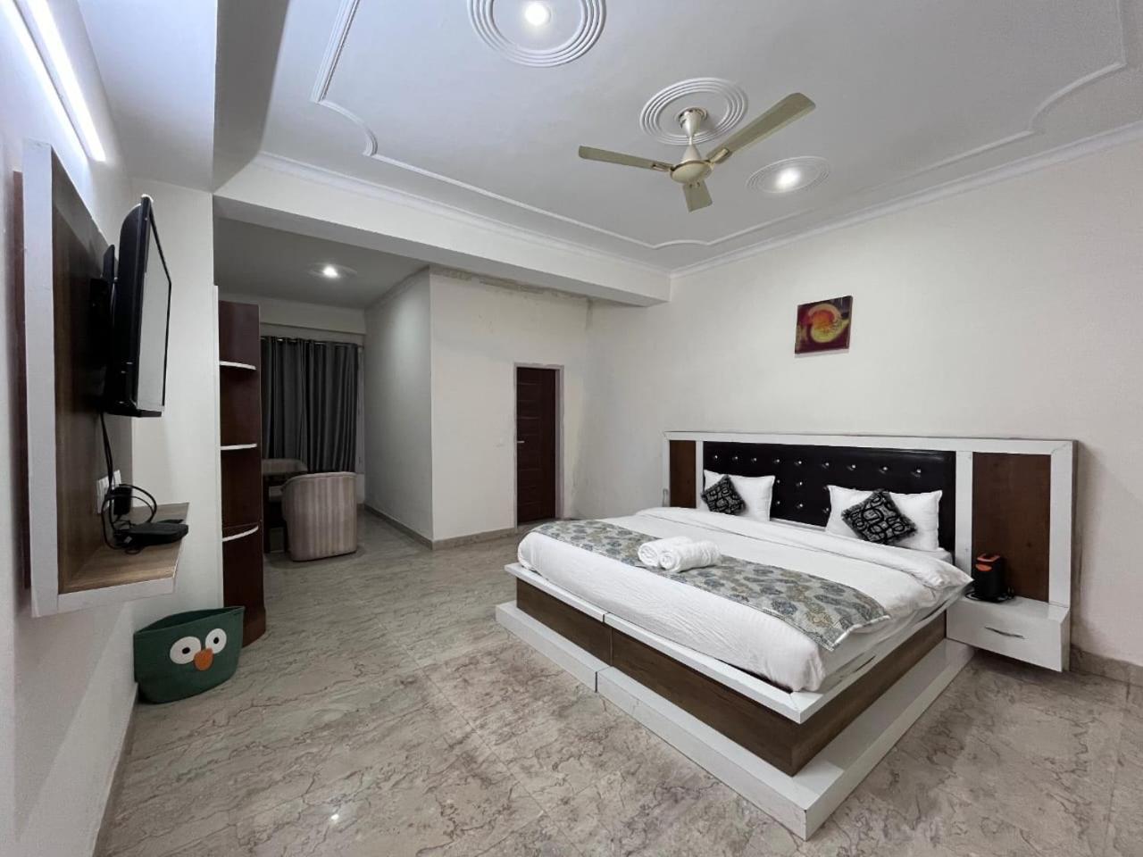 Hotel Tribe View - Away From City Hustle !! Top Rated & Most Awarded Property !! A Peaceful Stay Kasauli Ngoại thất bức ảnh